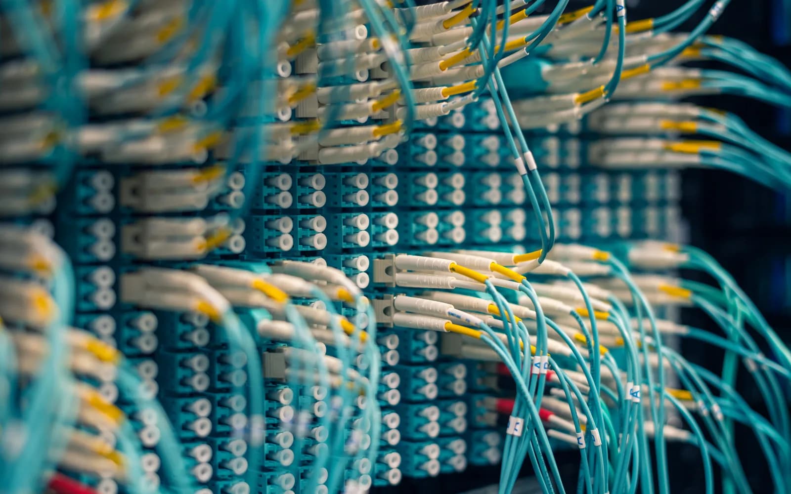 Telecommunication cable routing application